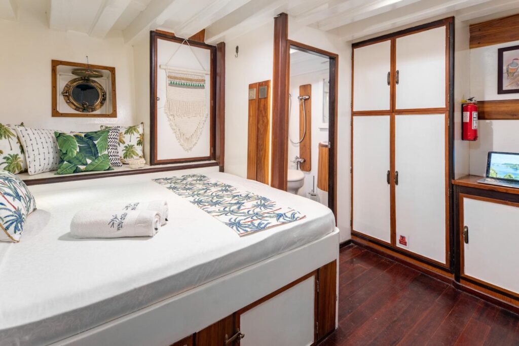 Seahorse double cabin