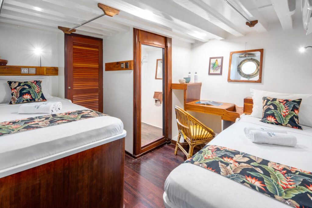 Seahorse Twin Cabin